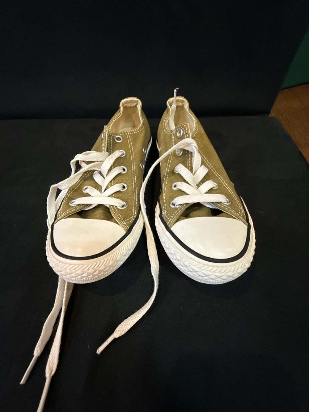 Converse Chuck Taylor All Star Low Size 2 Olive Green Sneakers